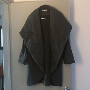 Sweater/coat big collar and pockets